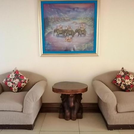 Hotel Asuncion Laoag Bagian luar foto