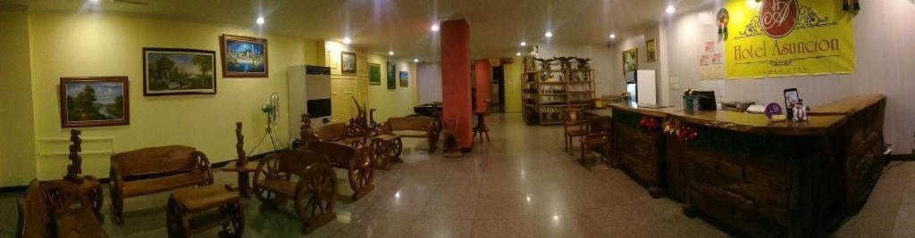 Hotel Asuncion Laoag Bagian luar foto