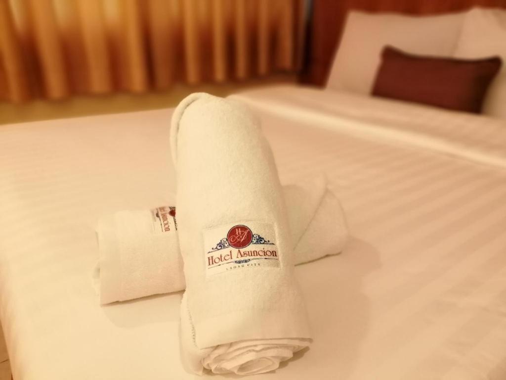 Hotel Asuncion Laoag Bagian luar foto