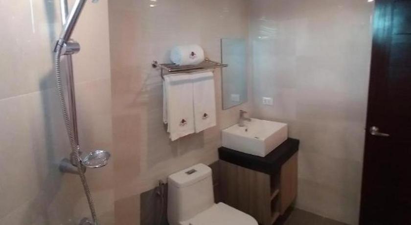 Hotel Asuncion Laoag Bagian luar foto
