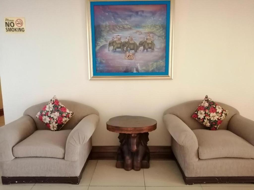 Hotel Asuncion Laoag Bagian luar foto